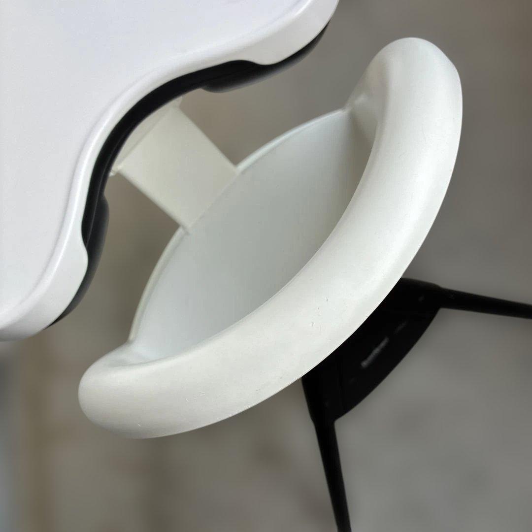 廃盤品　BABYBJORN　ベビージョルン　ハイチェア　白　ホワイト