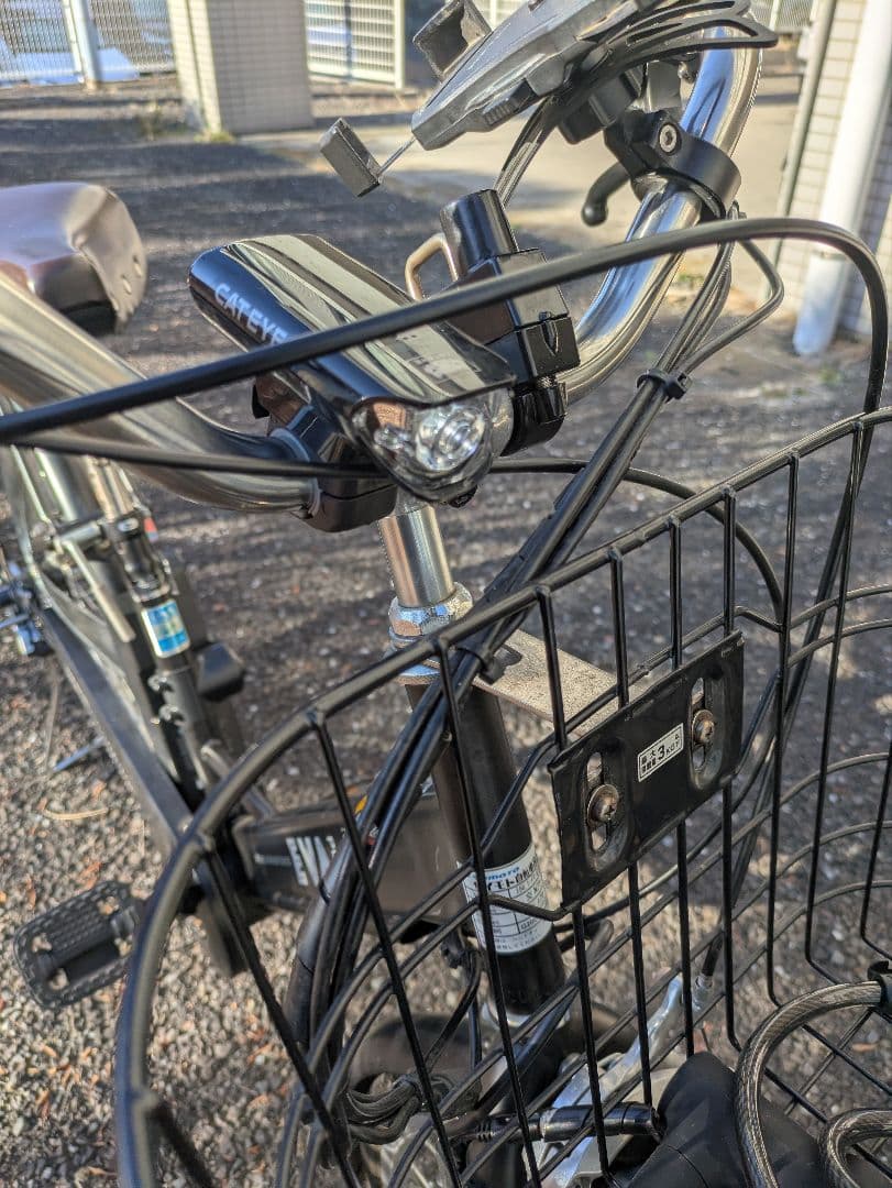 【直接引取限定】電動アシスト自転車　後輪タイヤ、チェーン類新品　バッテリー3つ