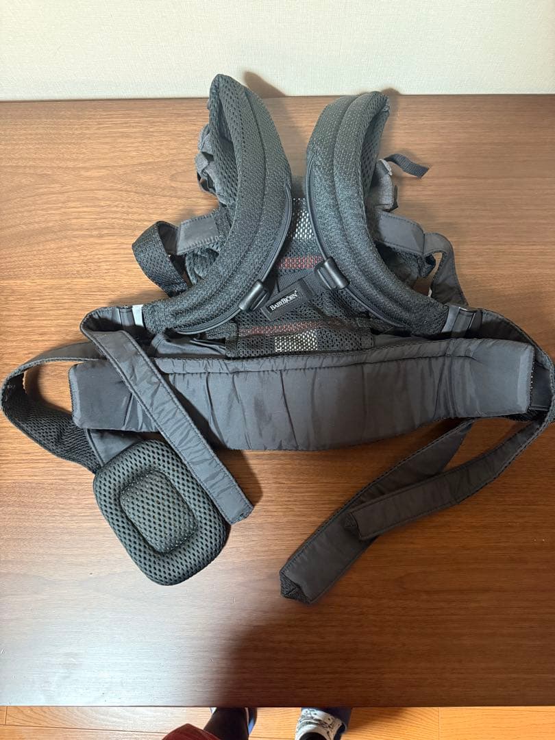 【美品】BABYBJÖRN ベビービョルン HARMONY ブラック