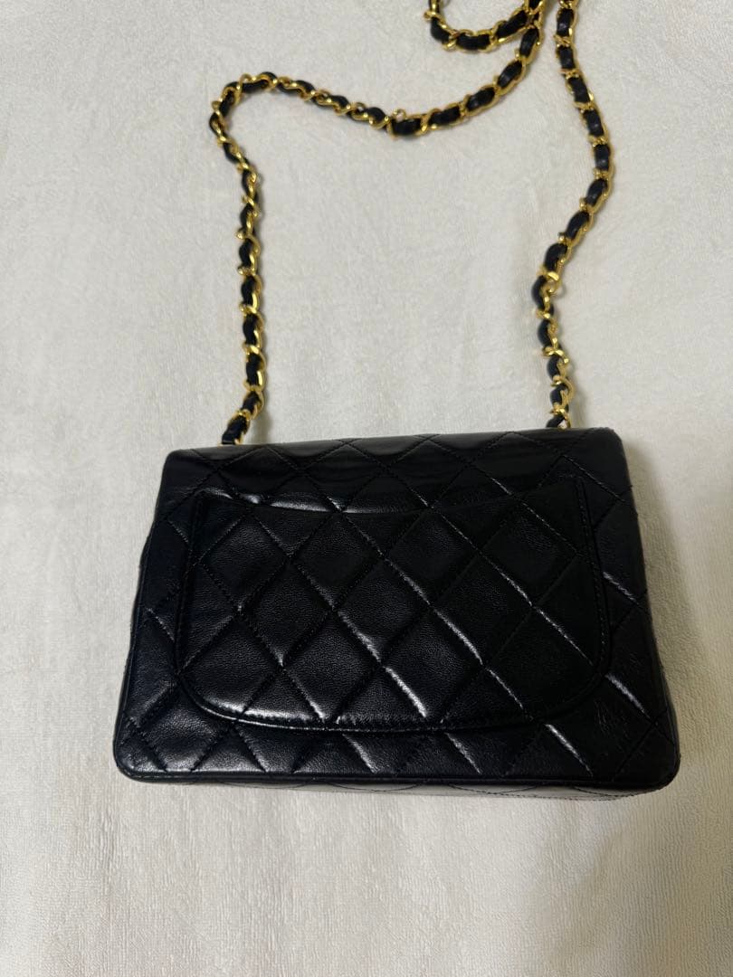 シャネルミニマトラッセトカベン