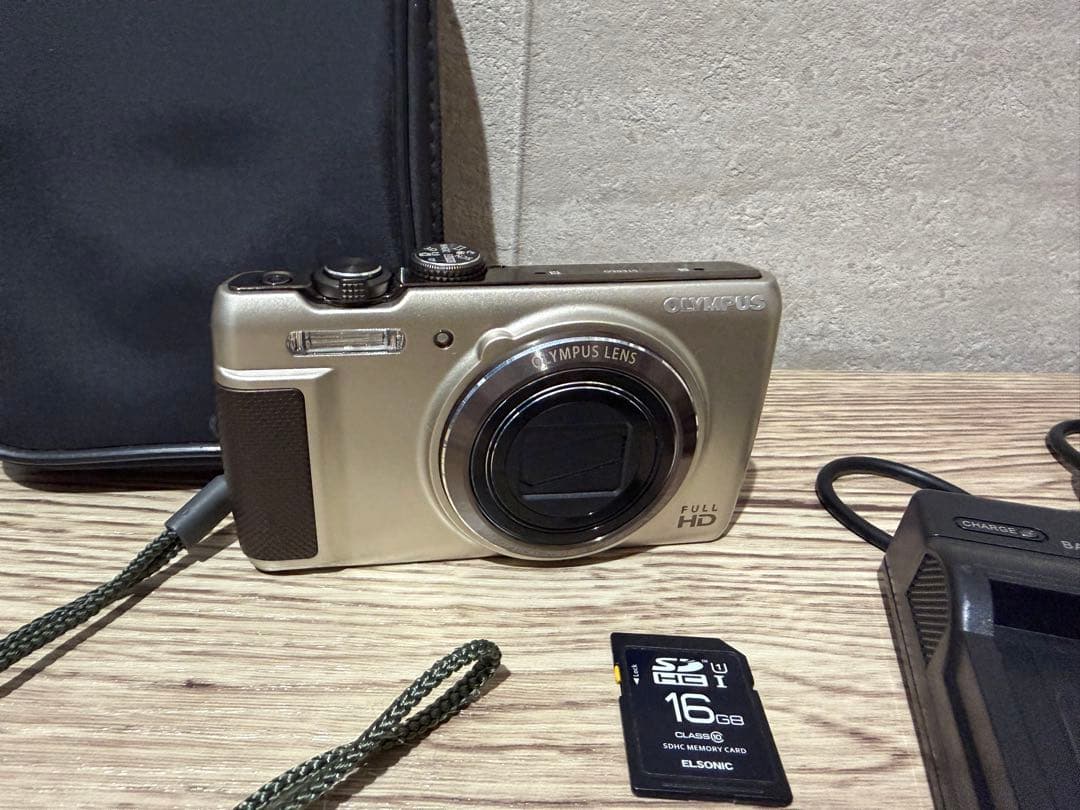 【送料無料】OLYMPUS SH-21 カメラ 美品