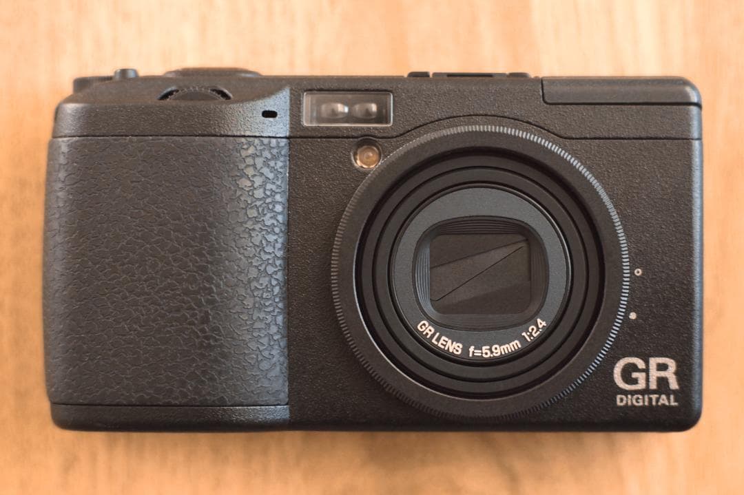 【ショット数わずか817回極美品】RICOH GR DIGITAL 初代