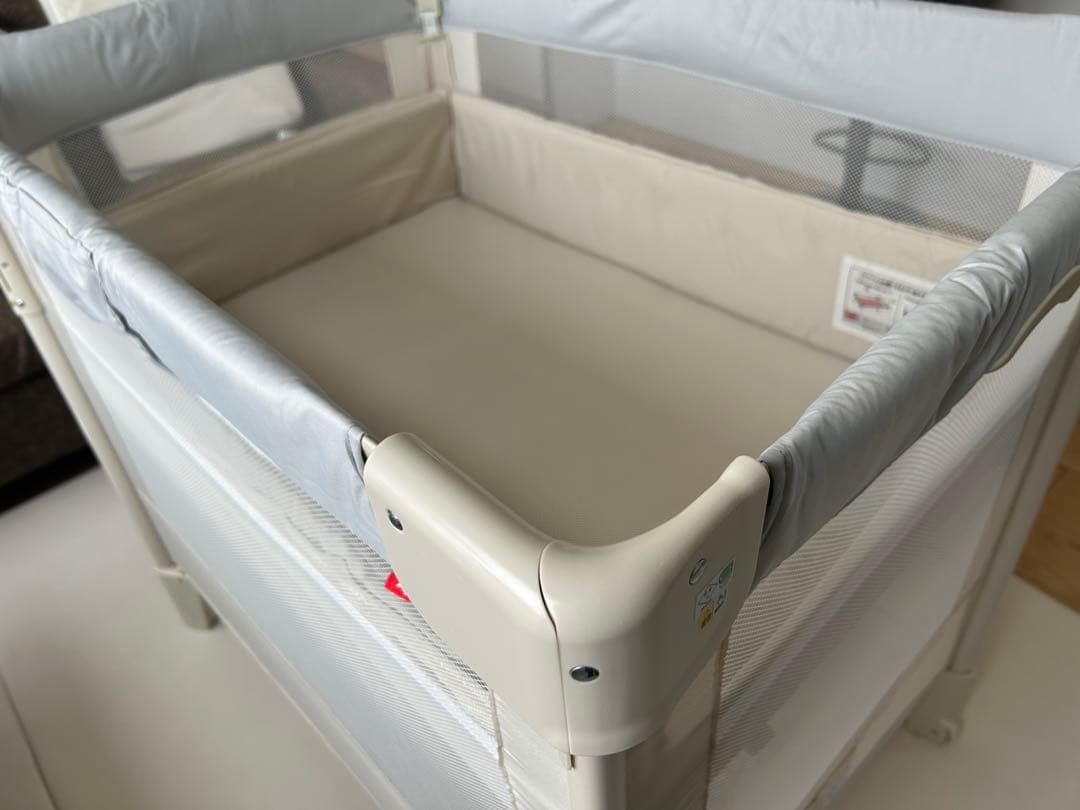 【美品】 アップリカベビーベッド ココネルエアー AB
