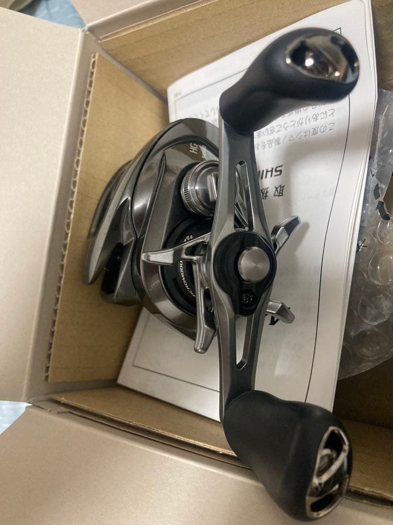 Shimano 20 nium HG ベイトリール