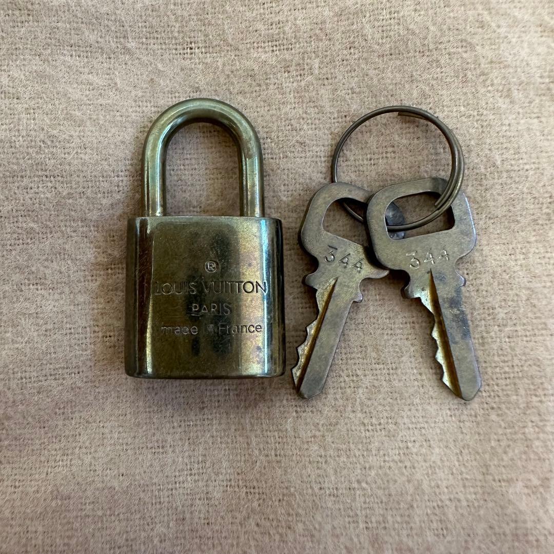 美品　LOUIS VUITTON　ルイヴィトン　アルマ　M51130　モノグラム