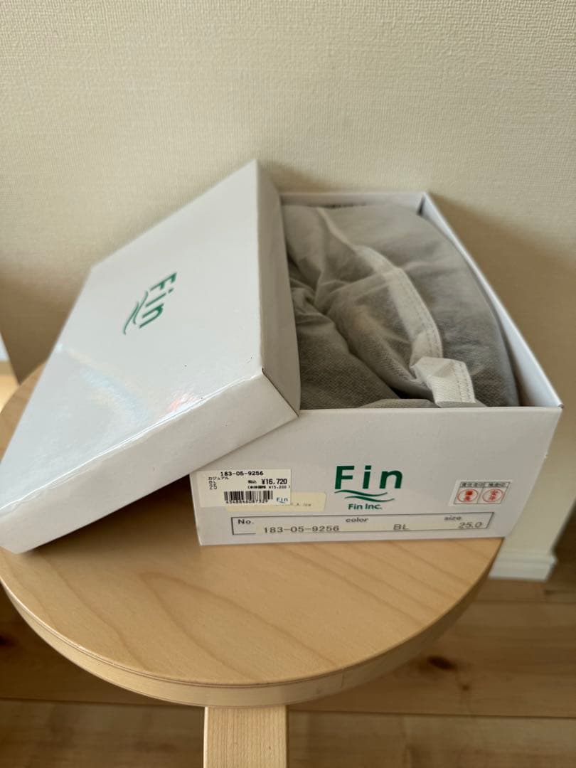 新品未使用　Fin 本革ビットローファー