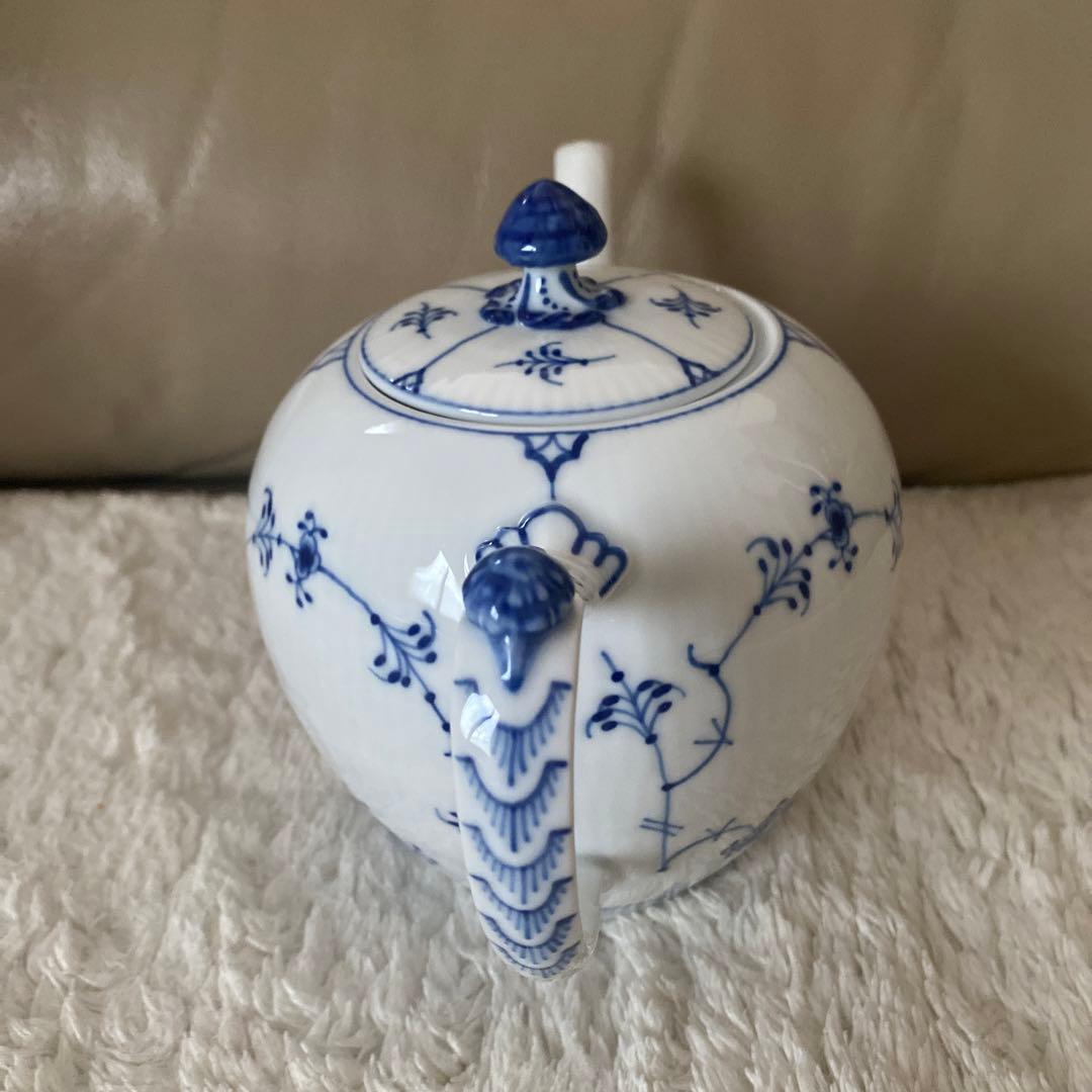 ✨新品・未使用品✨ブルーフルーテッド プレイン ティーポット 700ml