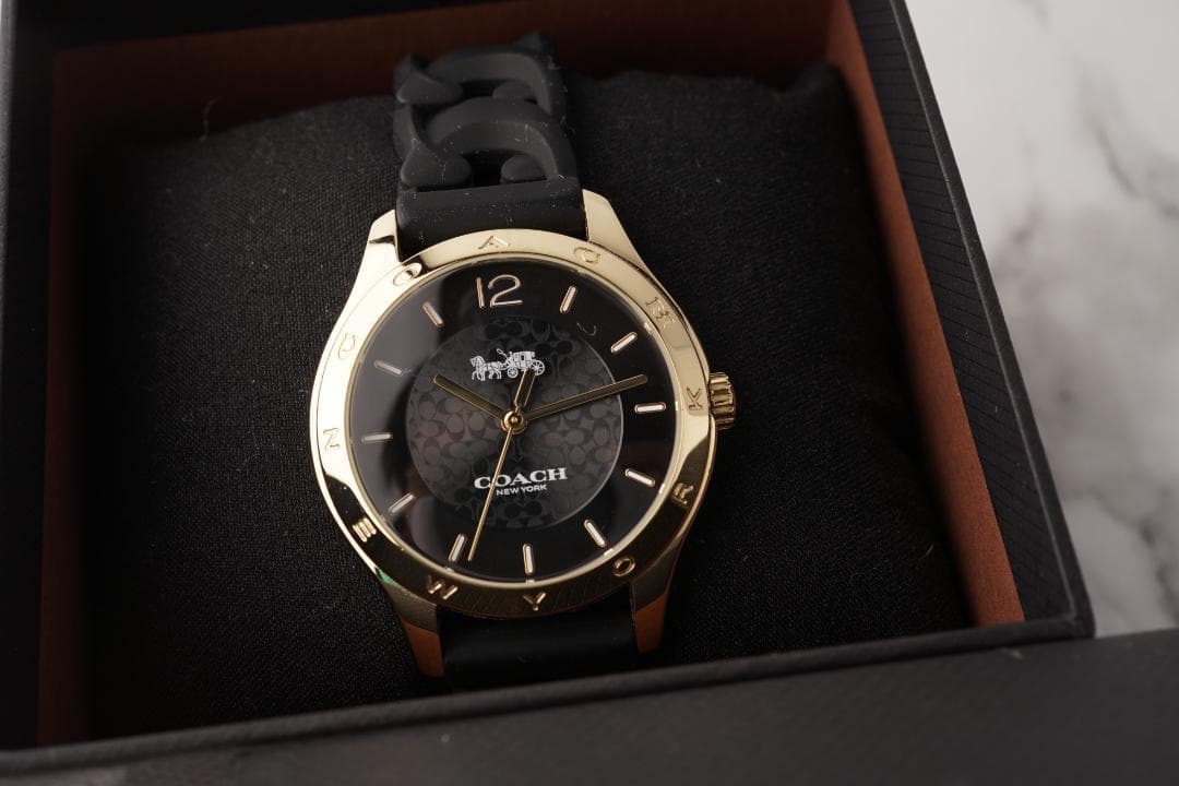 箱付き✨稼働 COACH–コーチ 腕時計 ブラック 文字盤 ベルト ゴールド色