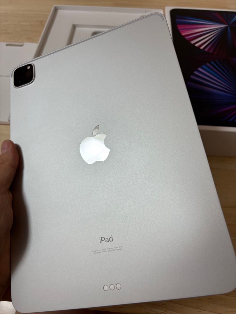 iPad Pro 11インチ第3世代　おまけ付き