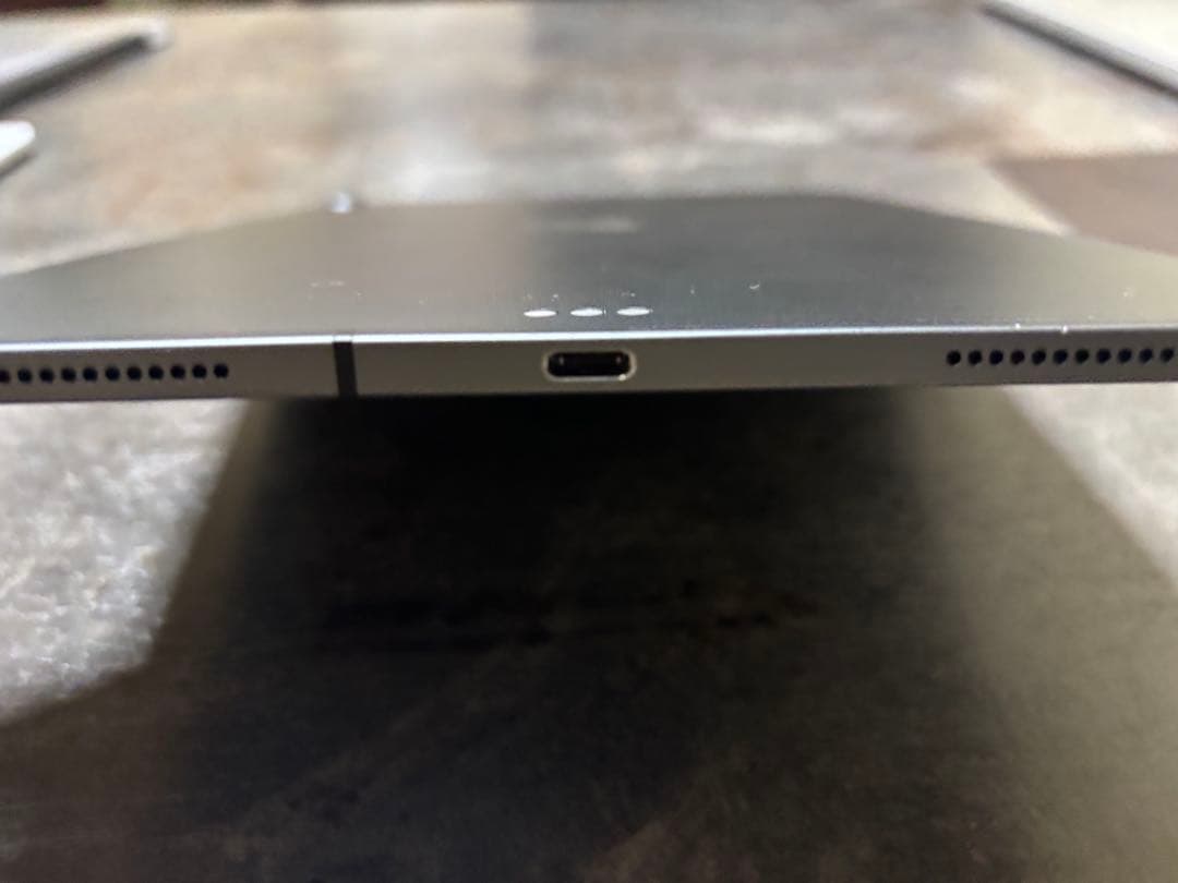 Apple iPad 11インチ　第1世代　 スペースグレー 本体