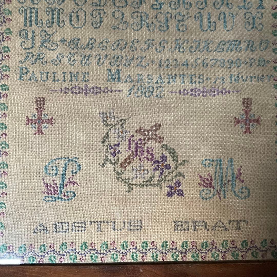 刺繍 フランス アンティーク サンプラー フレーム 1882年 ガラス入り額装
