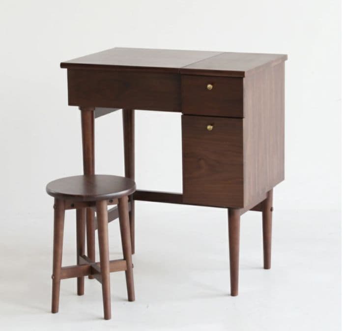 『emoエモ』ドレッサー