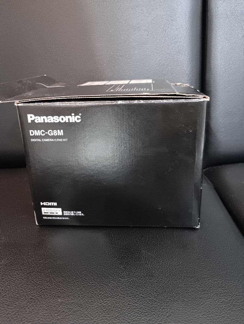 カメラ　Panasonic DMC-G8M + レンズ　Pana　H-H025