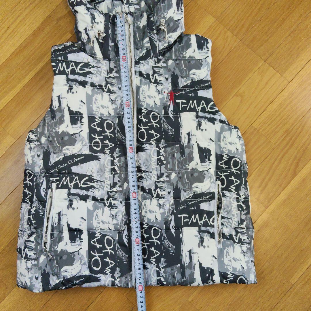 ティーマック　フード付きダウンベスト