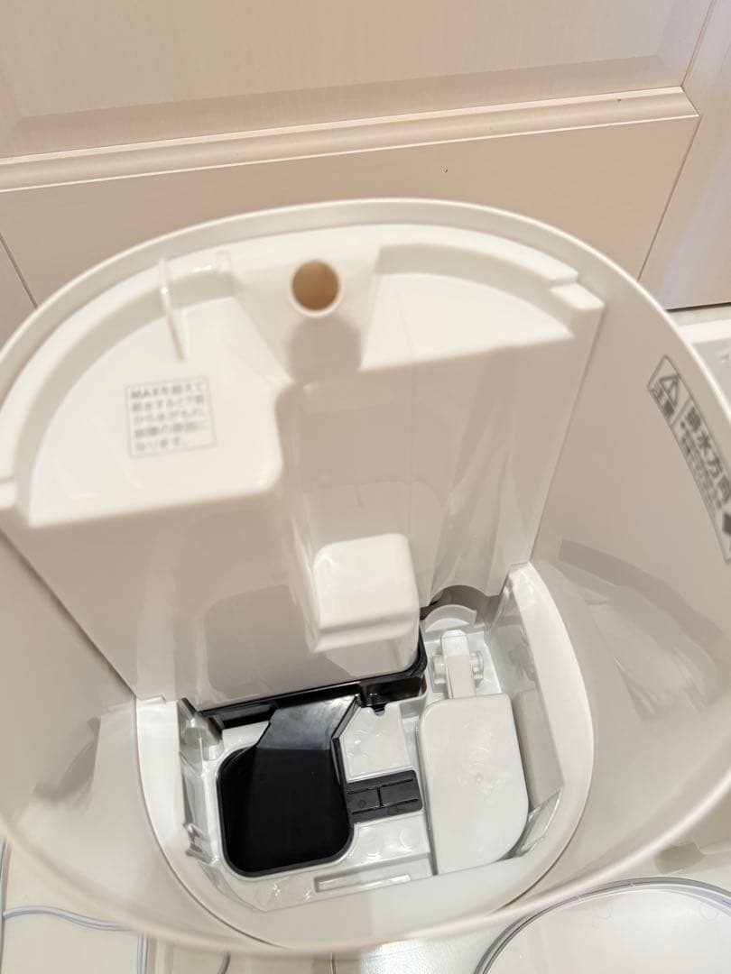 【美品】2025年製 アイリスオーヤマ 加湿器 AHM-HU55A-W ホワイト