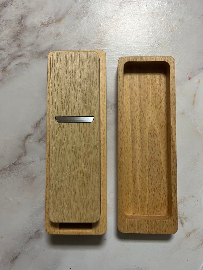 台屋の鰹節削り器　SK×ブナ　「2027年に届いた新品」