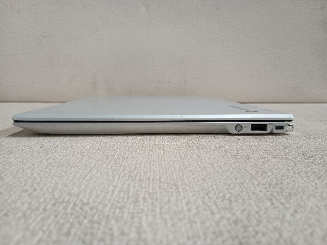 TOSHIBA PORTÉGE X20W-D dynabook V62/FS