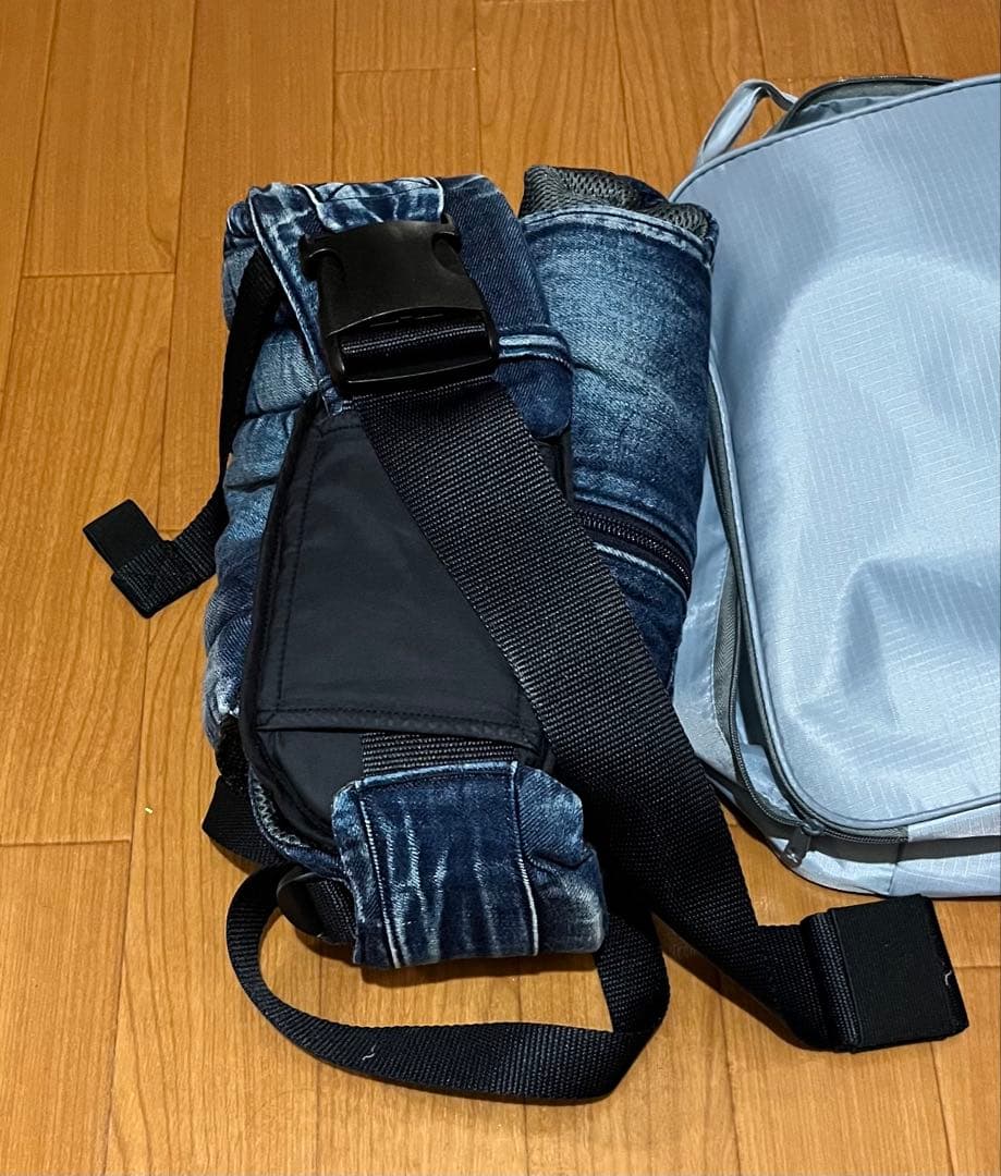 キューズベリー　NICO 抱っこ紐　デニム