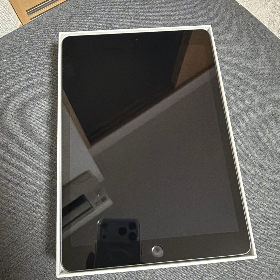 Apple iPad (第7世代) 32GB Space Gray
