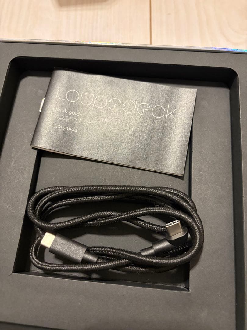 Loupedeck CT 左手デバイス　(化粧箱付き)