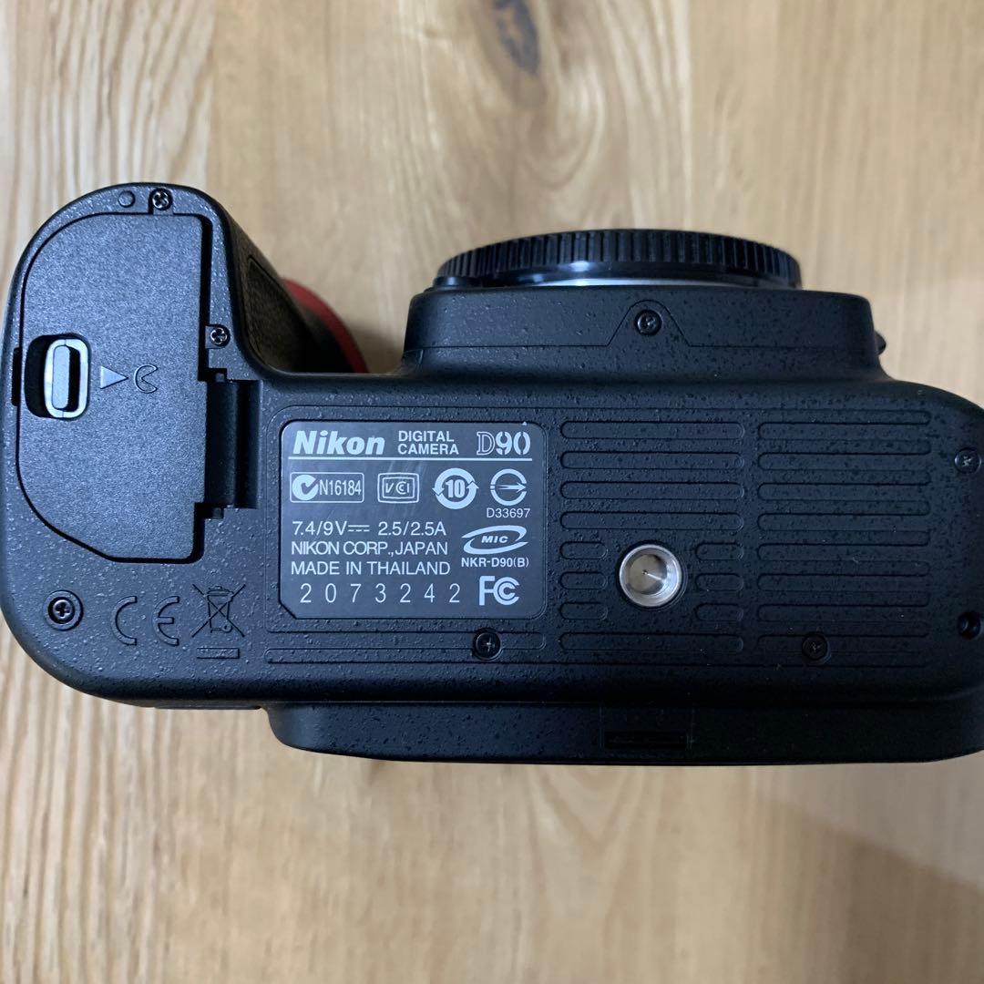 シャッター回数696 Nikon ニコン D90 ボディ デジタル一眼レフ