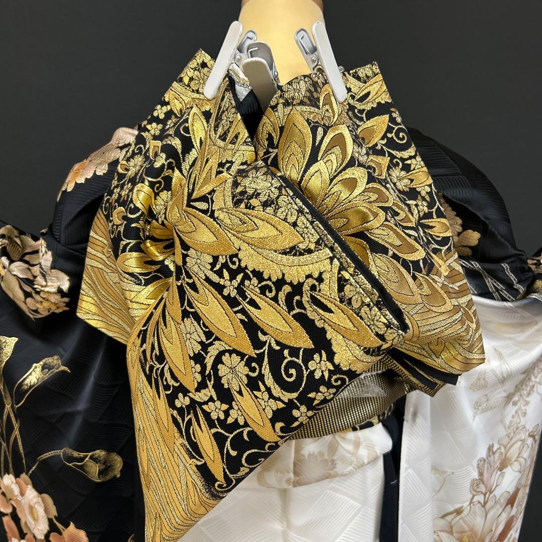 ゴージャスな黒白染め分けにゴールドの振袖セット