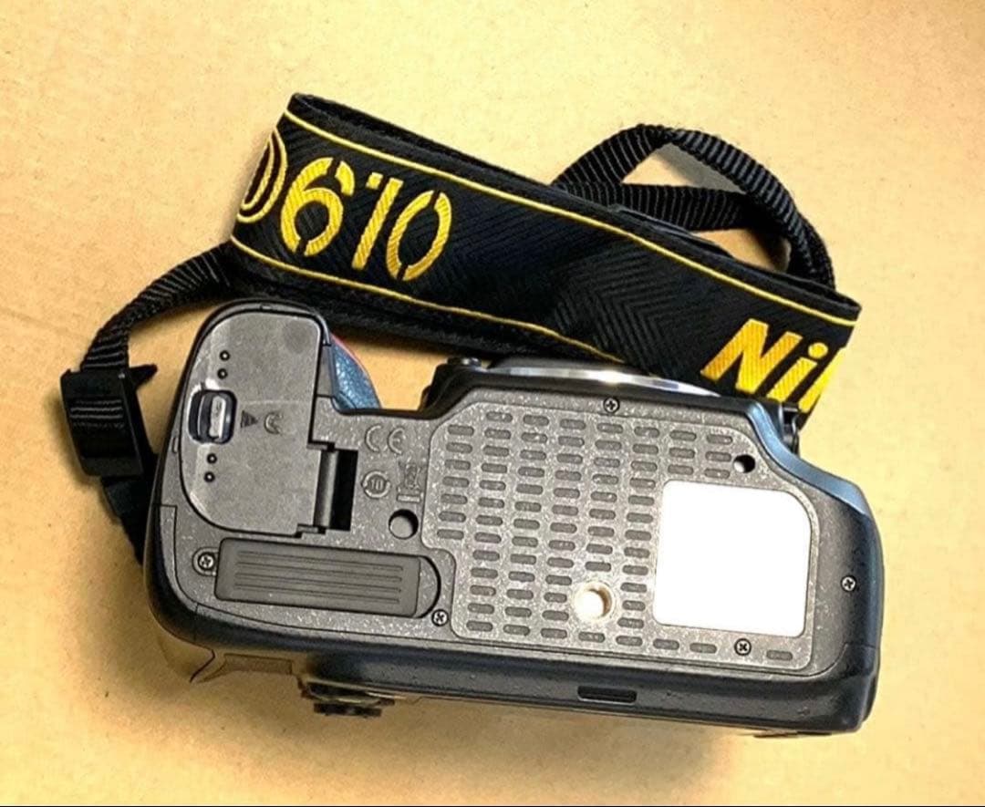 ニコン　D610ボディFX動作品　ジャンク　パワーパックNikon