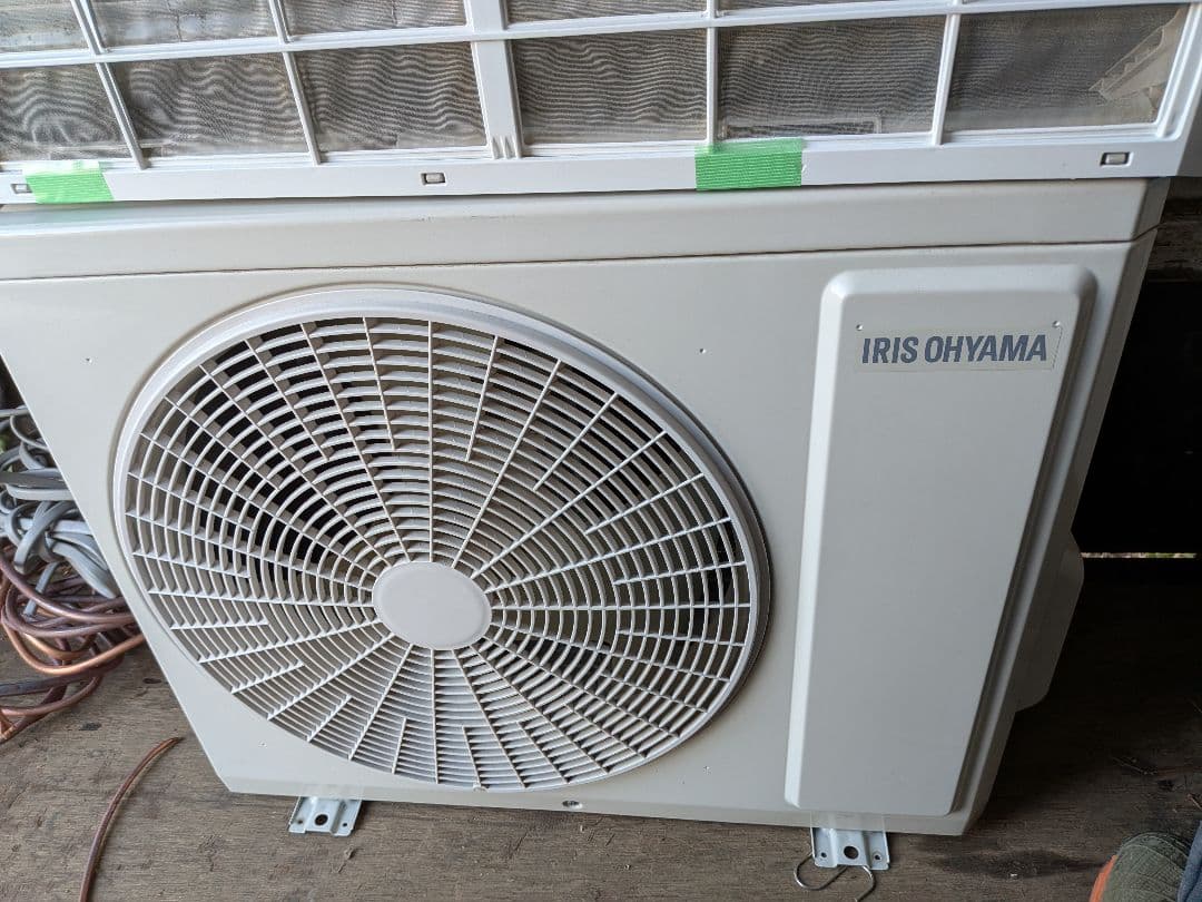 アイリスオーヤマ ・ルームエアコン IHF-2206G 6畳用・2022年製