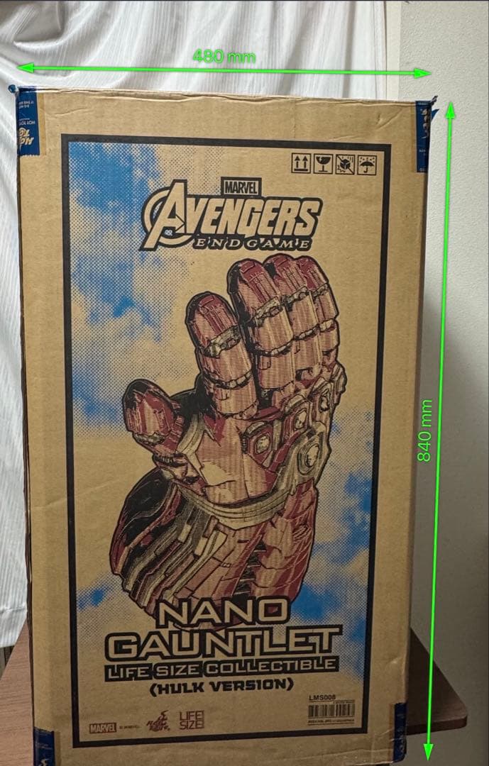 チ*ラ様 ホットトイズ　１／１スケールレプリカ　ナノ・ガントレット（ハルク版）