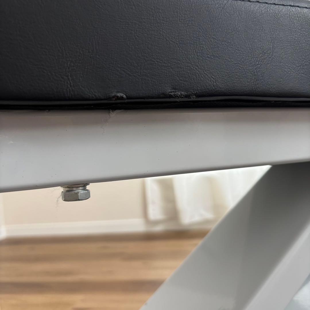 iROTEC（アイロテック） トレーニングベンチ 黒/赤