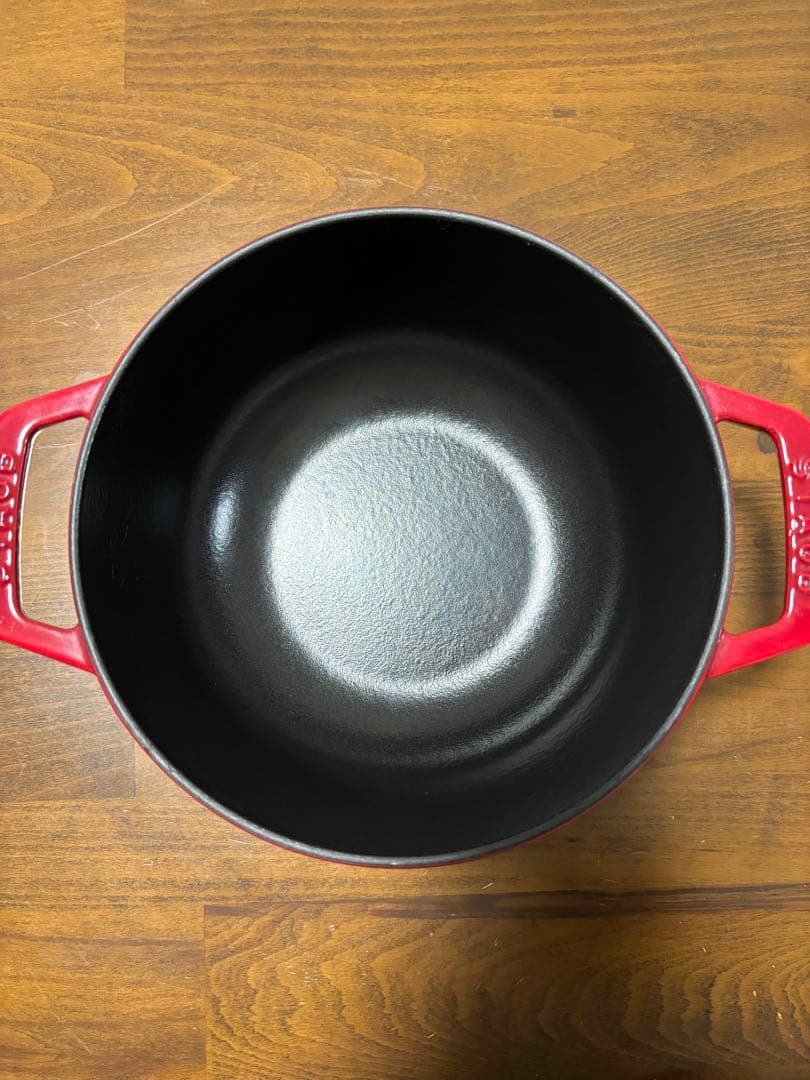 【mm】STAUB 両手鍋 赤 直径約18cm