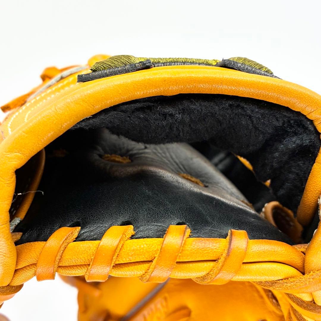 アンダーアーマー グローブ ジュニア オールラウンド用 左投げ QBB0259