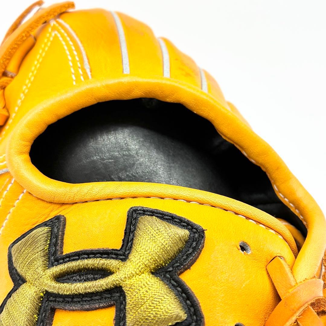 アンダーアーマー グローブ ジュニア オールラウンド用 左投げ QBB0259