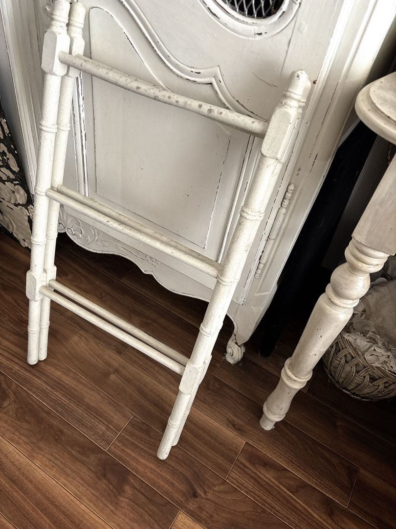 フランスアンティーク　シャビーシック　トルションハンガーラック　ホワイト