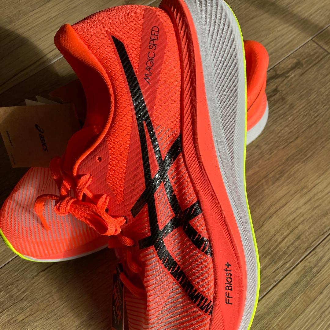 【未使用】ASICS　MAGIC SPEED 3 Wide 28.0cm
