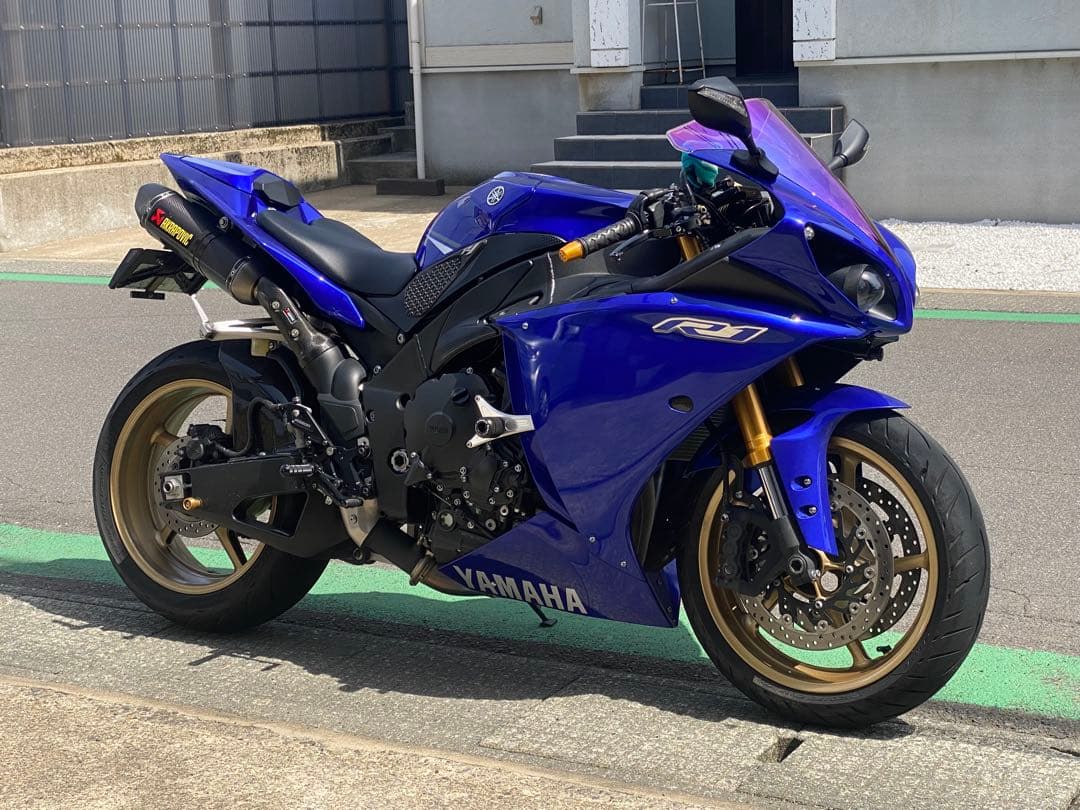 YZF-R1 09-14 アクラポビッチ/カーボン スリップオンマフラー/ヤマハ