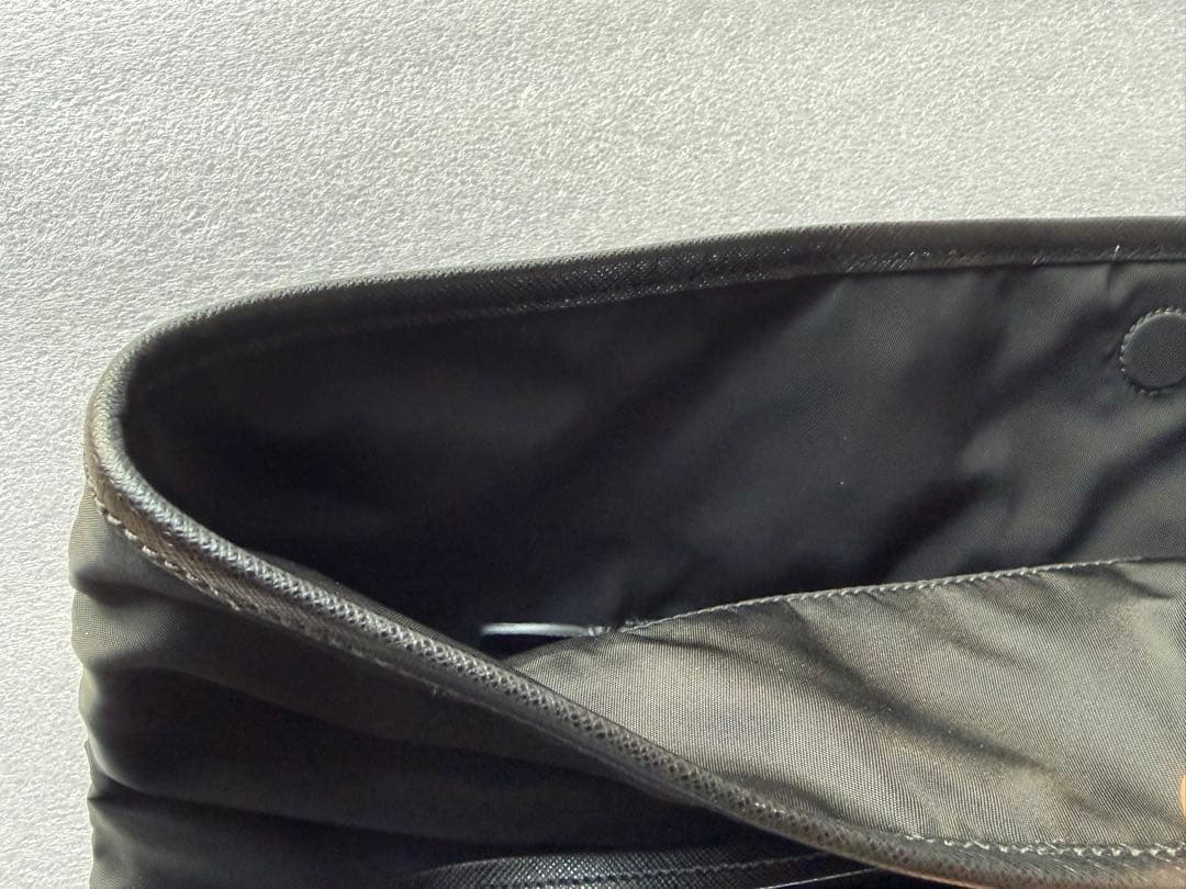 PRADA　プラダ　ナイロントートバッグ　ベルベット柄　ブラック