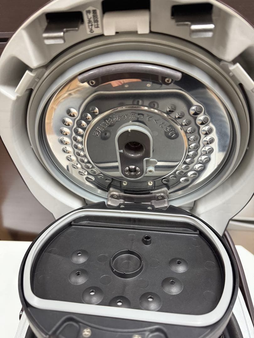 日立IHジャー炊飯器RZ-VW3000M