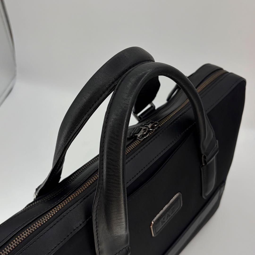 【美品】トゥミ ビジネスバッグ ハリソン バーンズブリーフ スリム ブラック