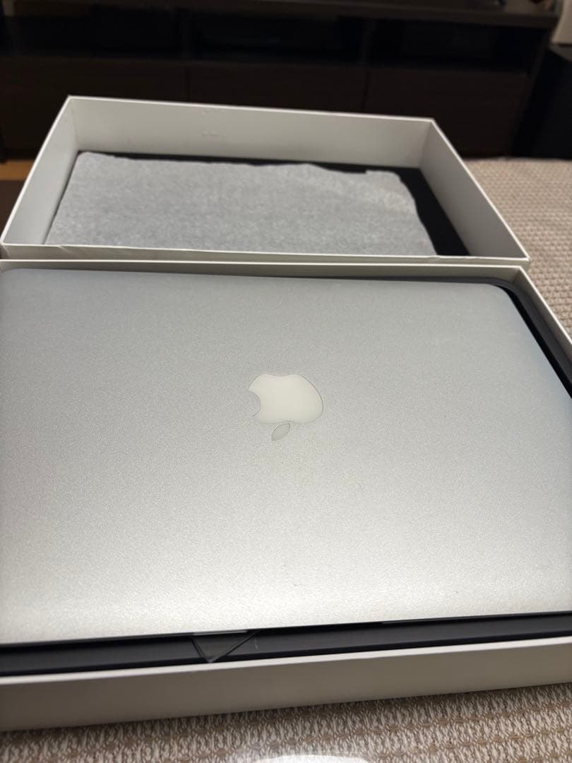 MacBook Air (13-inch, Early 2014) 備品付き