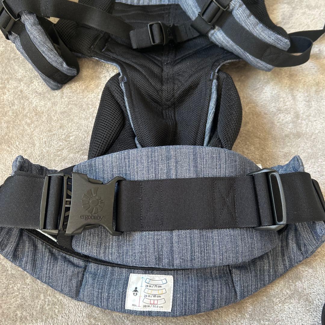美品 ergobaby OMNI 360 抱っこ紐 ネイビー ヨダレカバー