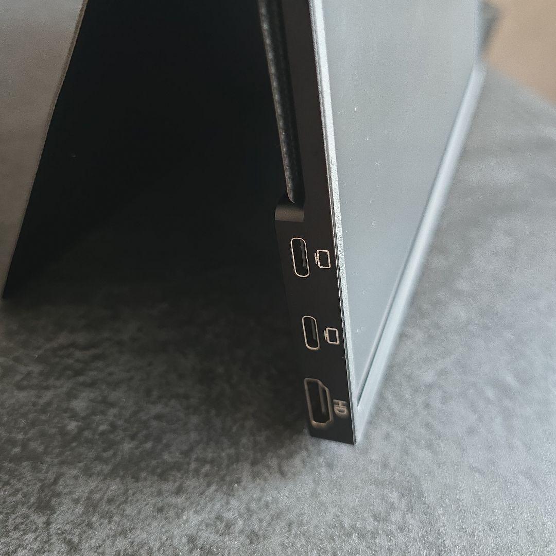 美品　ポータブルモニター USB-C接続　15.６インチ