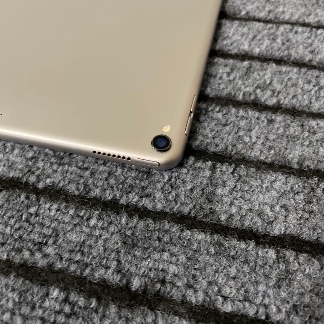 157 iPad Pro 10.5 256GB Wi-Fi スペースグレイ