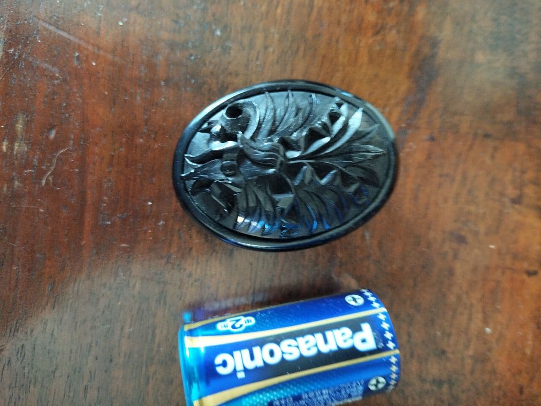 イギリスアンティークジェットのブローチ