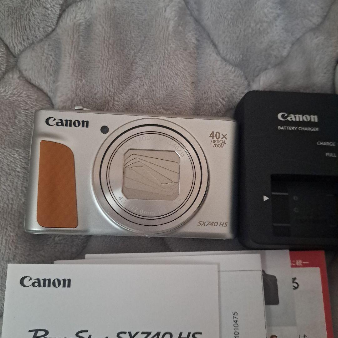 キャノン　PowerShot SX740HS　デジカメ
