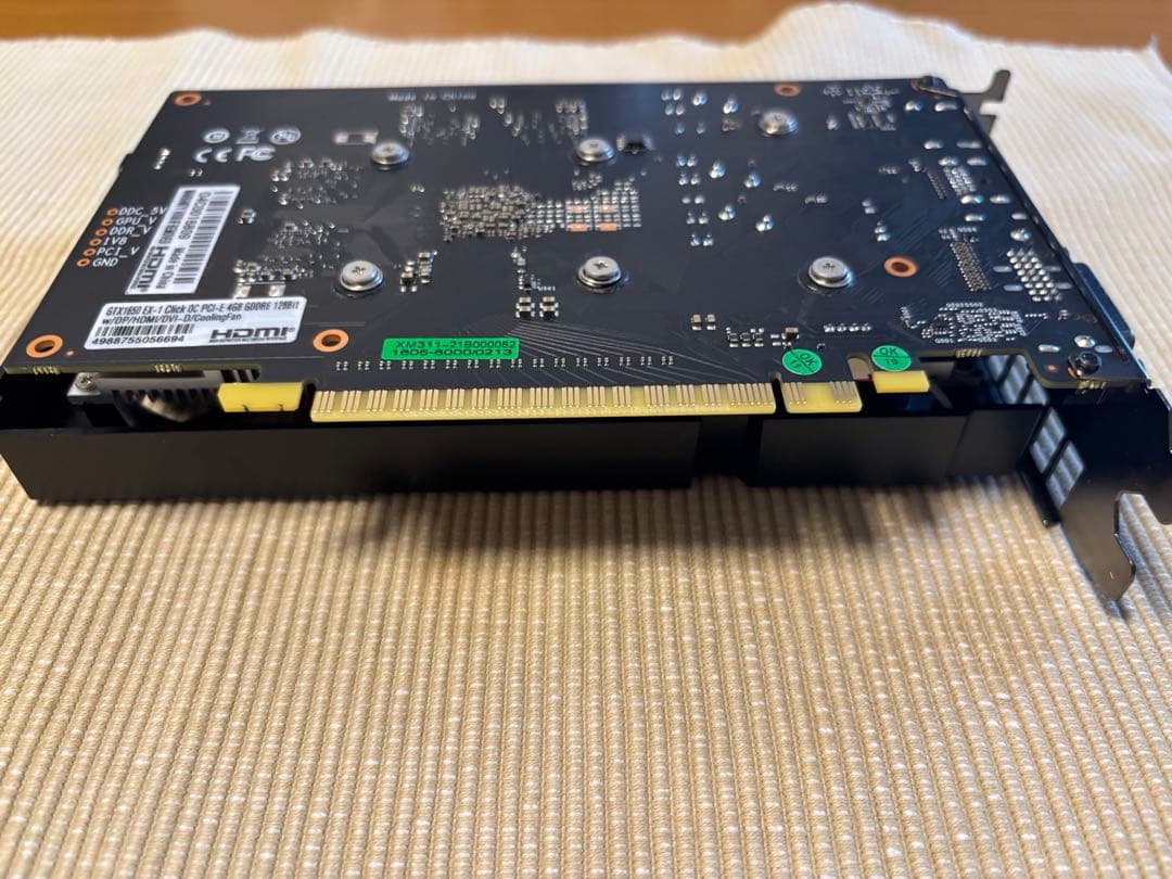 グラフィックボード　GF-GTX1650D6-E4GB/DF3