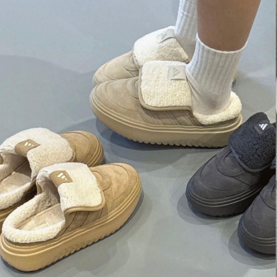 激レア✨ 韓国限定 adidas グランドコートミュール 24.5 ベージュ