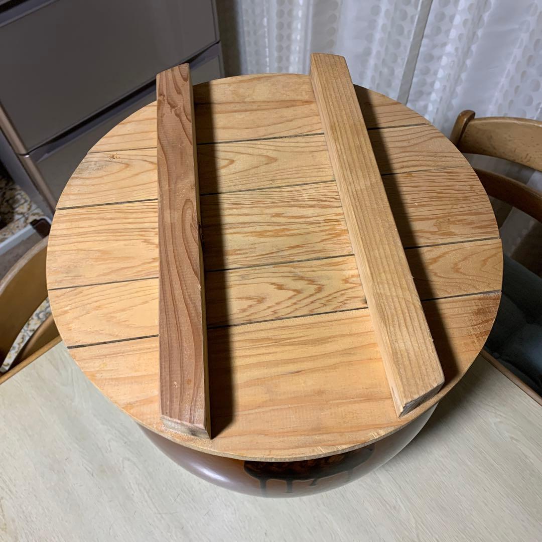 壺　かめ　陶器製　丸壺