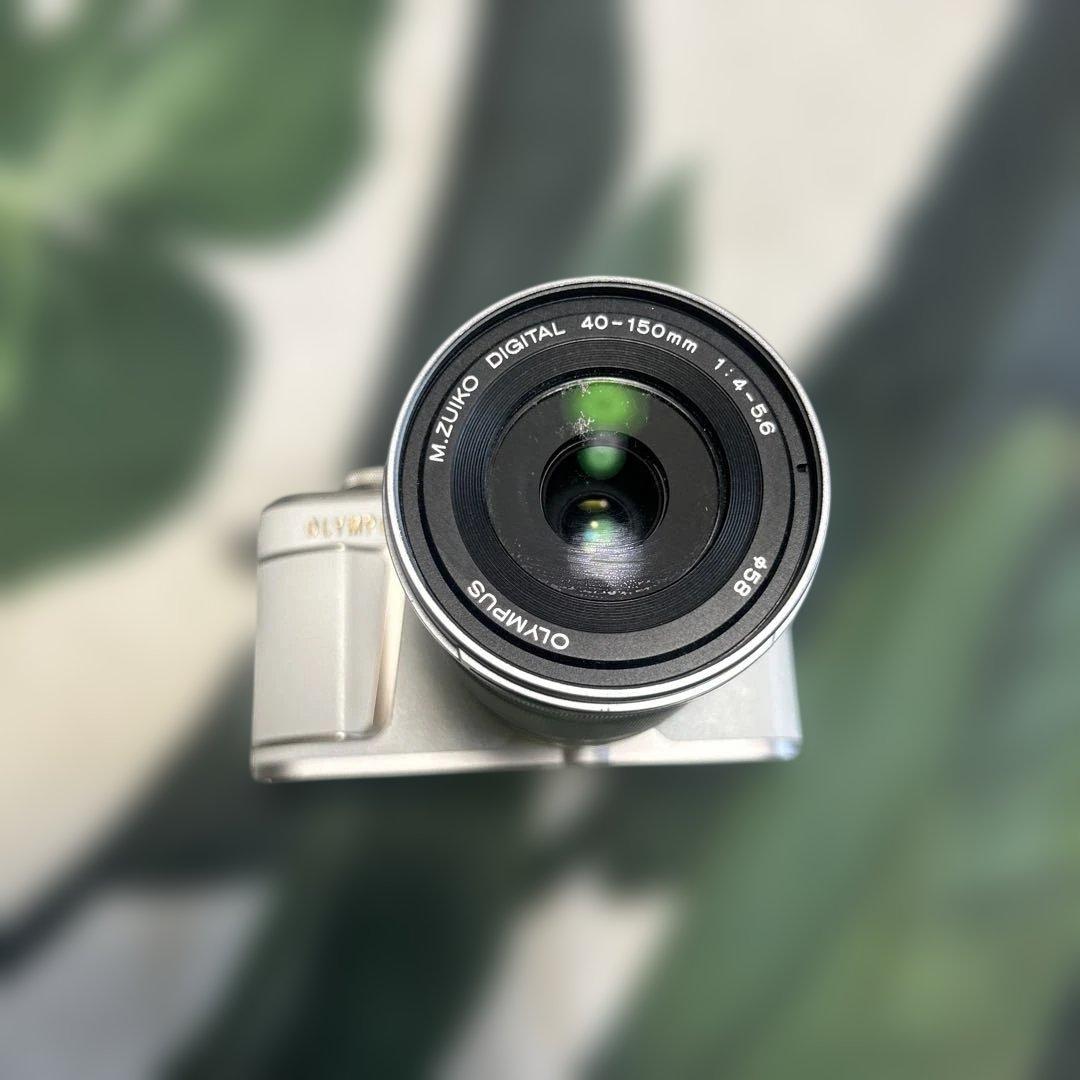 Olympus E-PL10 ホワイト/シルバー　40-150mm