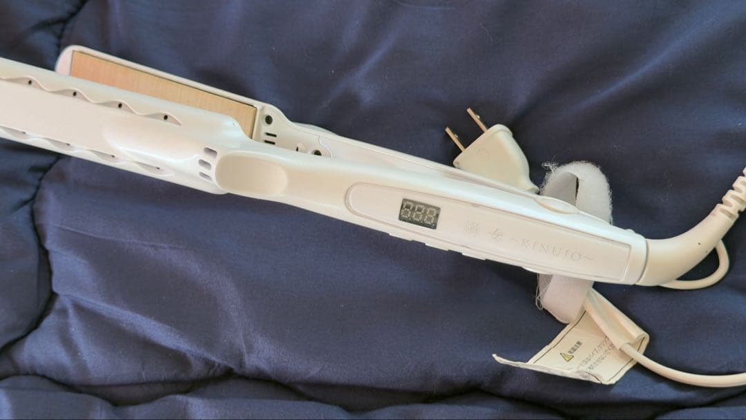 ホワイト セラミック ストレートヘアアイロン 絹女 キヌージョ LM225